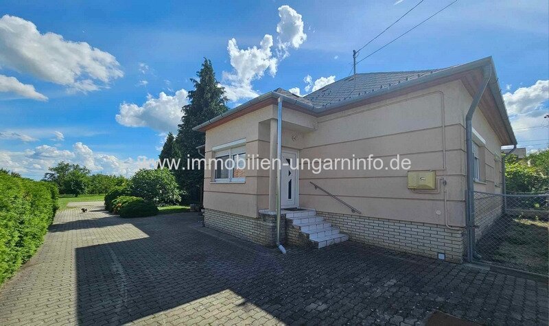 Einfamilienhaus mit 3 Schlafzimmern zu verkaufen in Marcali