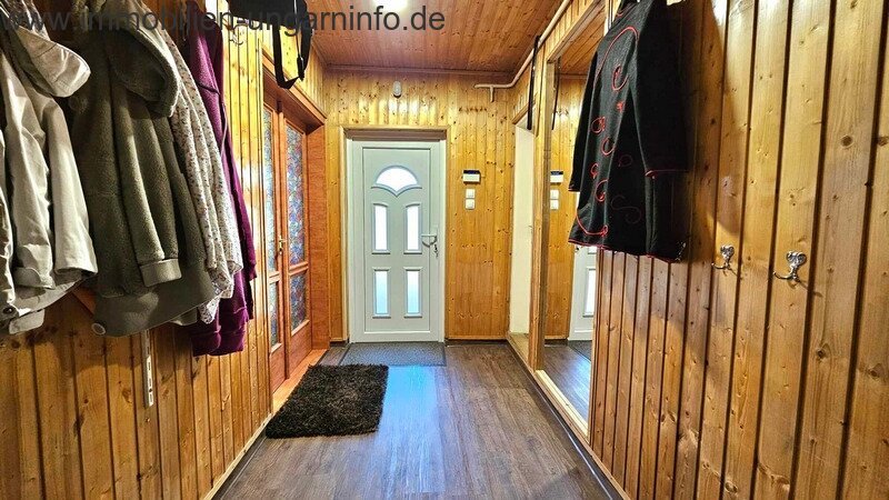 Exklusives Familienhaus mit Apartment in der Nähe des Plattensees