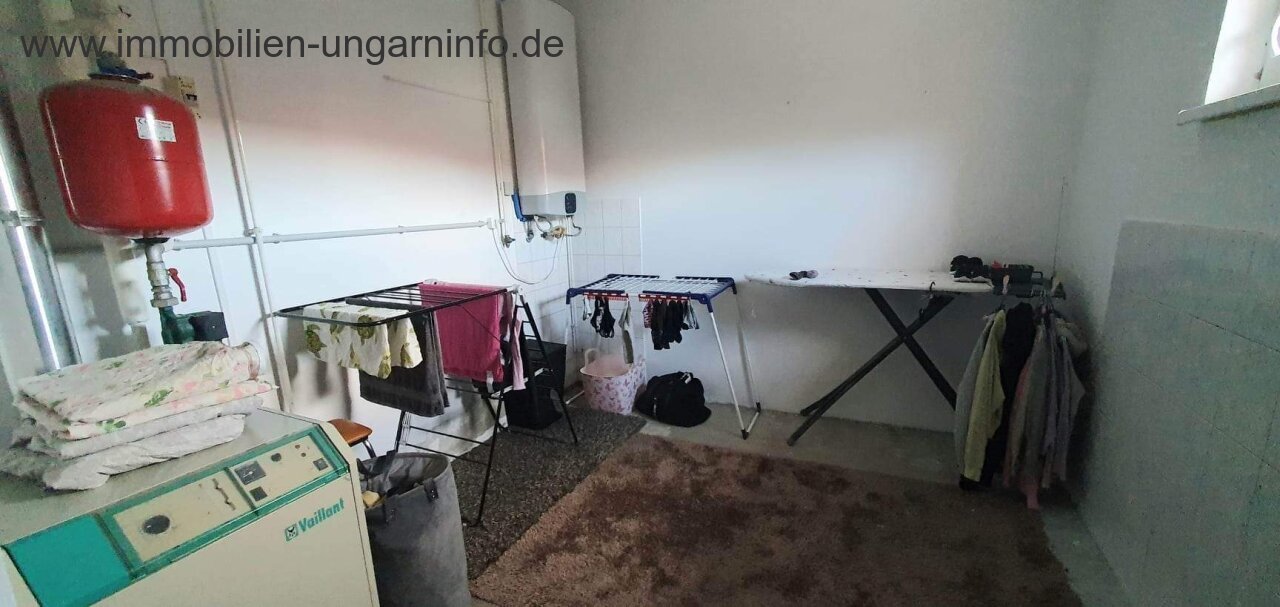 In Vonyarcvashegy, am Nordufer des Plattensees 2-stöckiges Einfamilienhaus zu verkaufen