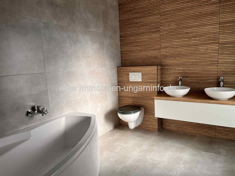 Hochwertiges, neu gebautes Doppelhaushälfte in Kaposvár zu verkaufen