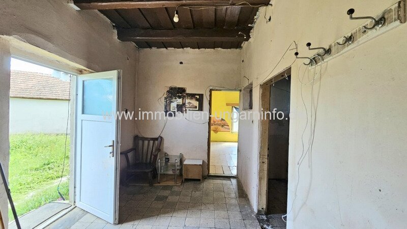 Renovierungsbedürftiges Einfamilienhaus in der Plattenseeregion