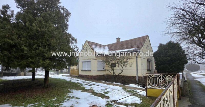 Einfamilienhaus in Öreglak (20 km vom Balaton entfernt) zu einem guten Preis zu verkaufen