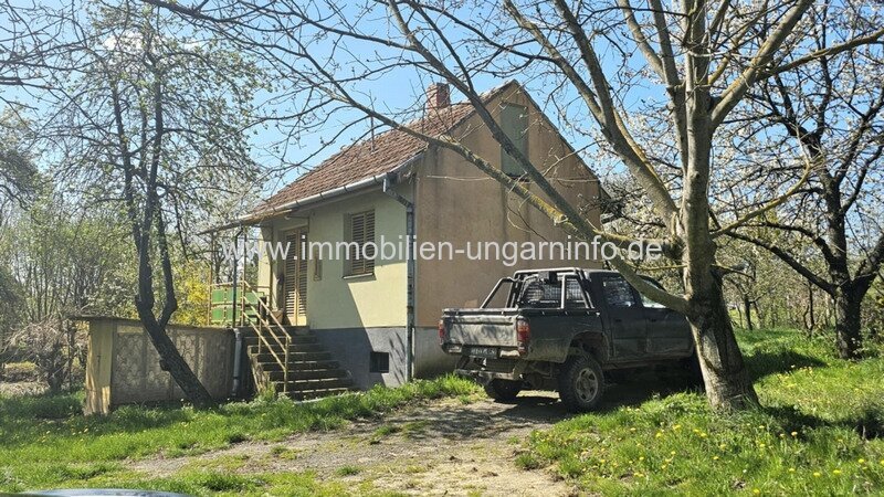 In Marcali Weinberg (Balaton 14 km) komfortables Keller/Wochenendhaus mit Nebengebäude