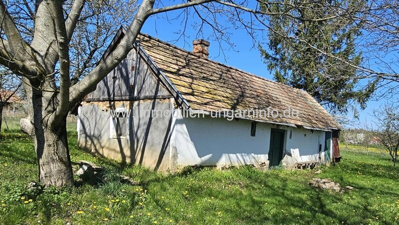 In Marcali Weinberg (Balaton 14 km) komfortables Keller/Wochenendhaus mit Nebengebäude
