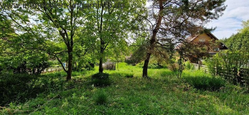 In Kaposvár in der Nähe des Deseda-Sees, bewohnbares Wochenendhaus zu verkaufen