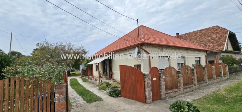 Einfamilienhaus in einer Kleinstadt im Kreis Somogy zu verkaufen