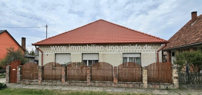 Einfamilienhaus in einer Kleinstadt im Kreis Somogy zu verkaufen