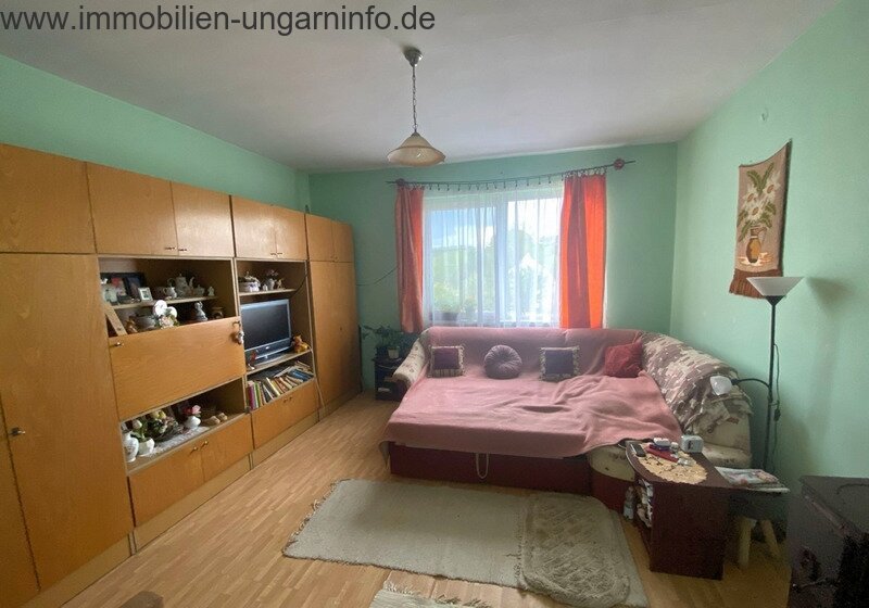 15 km vom Plattensee entfernt Einfamilienhaus mit 0,7 ha Grundstück zu verkaufen