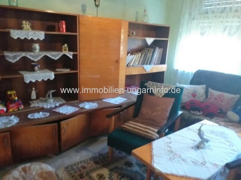 Einfamilienhaus mit vier Zimmern in der Nähe des Plattensees