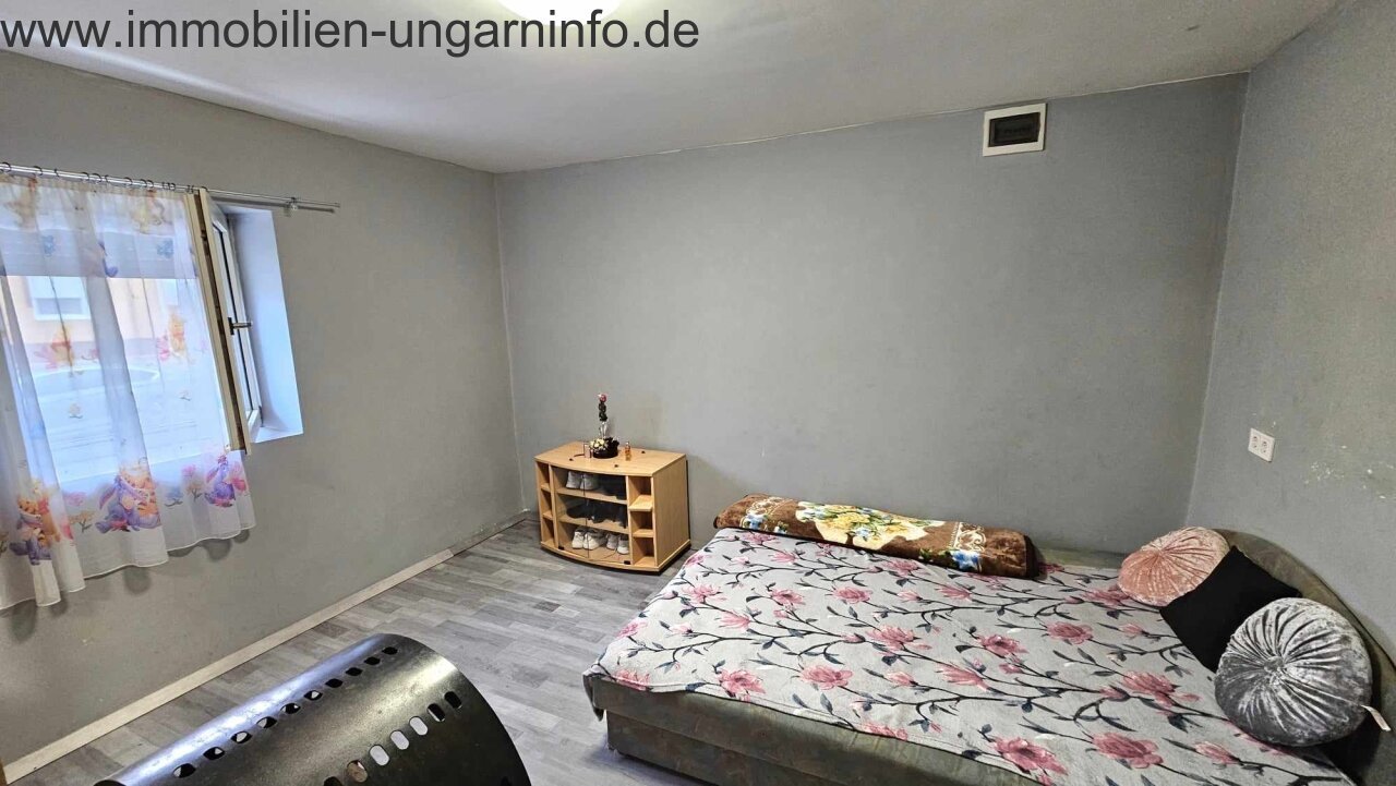 Einfamilienhaus in gutem Zustand 15 km vom Plattensee entfernt