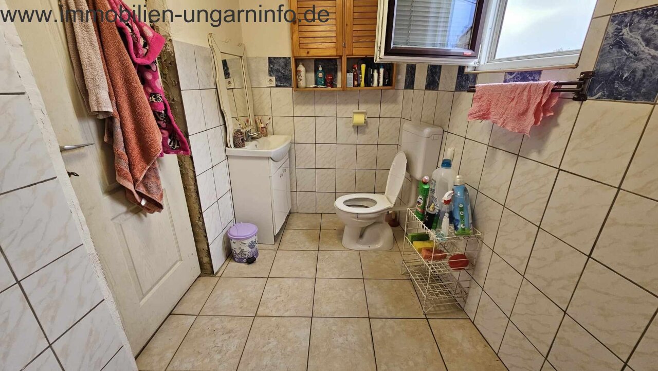 Einfamilienhaus in gutem Zustand 15 km vom Plattensee entfernt