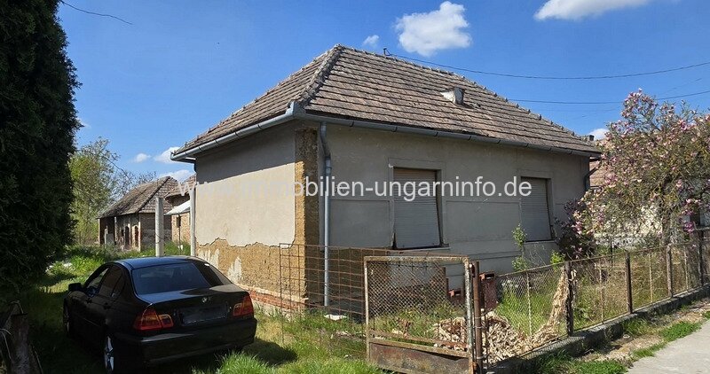 Renovierungsbedürftiges Einfamilienhaus mit großem Grundstück im Komitat Somogy - Segesd