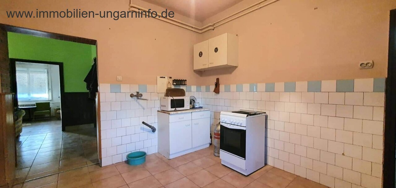 27 km südlich von Balaton in einem kleinen Dorf Einfamilienhaus zu verkaufen