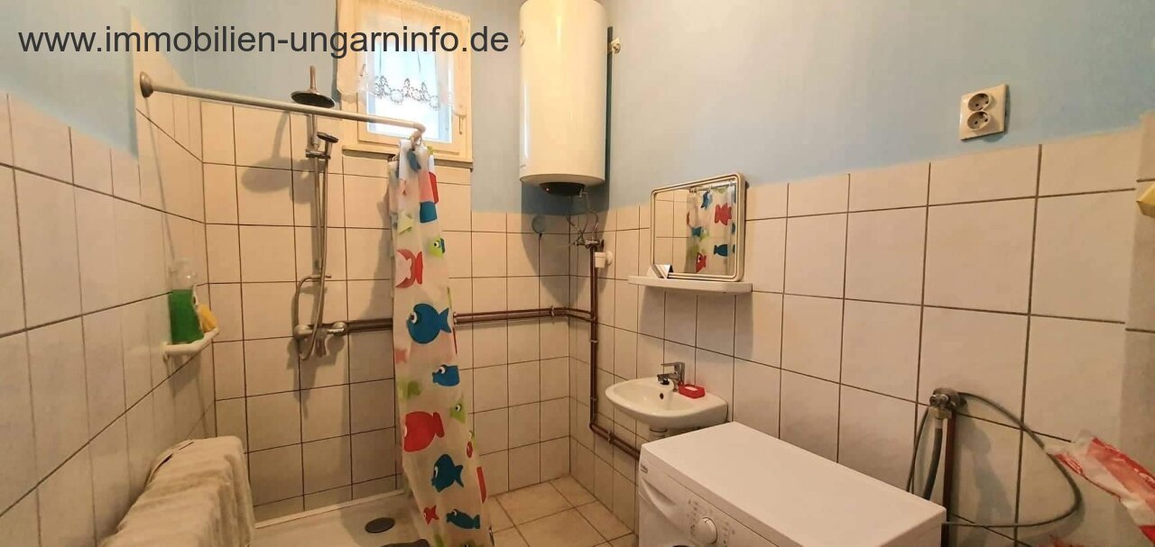 27 km südlich von Balaton in einem kleinen Dorf Einfamilienhaus zu verkaufen