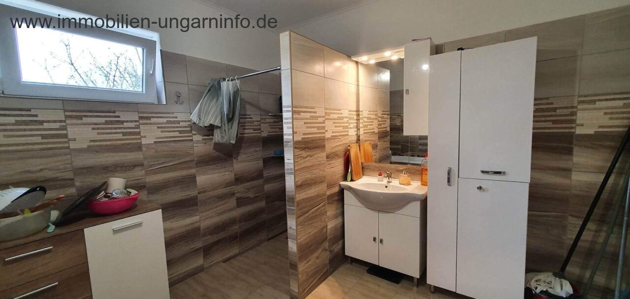 Renoviertes Einfamilienhaus in einem kleinen Dorf südlich des Plattensees zu verkaufen