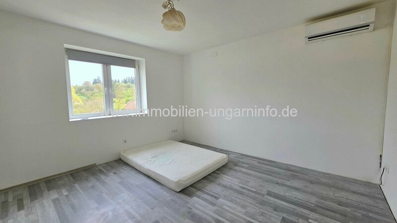 Einfamilienhaus mit großem Grundstück in einem ruhigen, abgelegenen Dorf im Komitat Zala zu verkaufen
