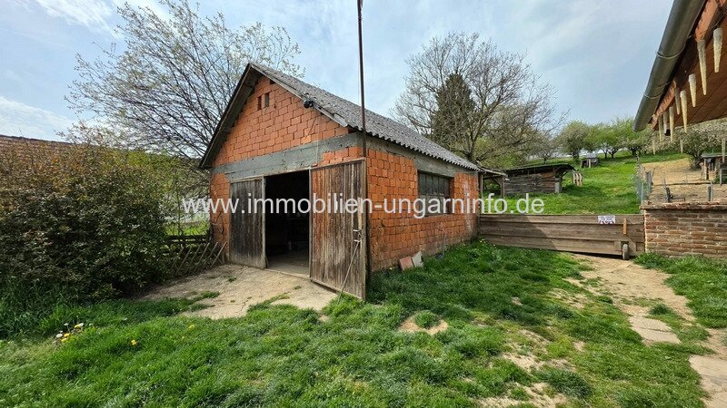 Einfamilienhaus mit großem Grundstück in einem ruhigen, abgelegenen Dorf im Komitat Zala zu verkaufen