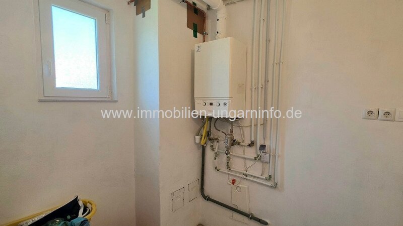 Einfamilienhaus mit ausgebautem Dachgeschoss in Kéthely zu verkaufen (6 km vom Balaton entfernt)