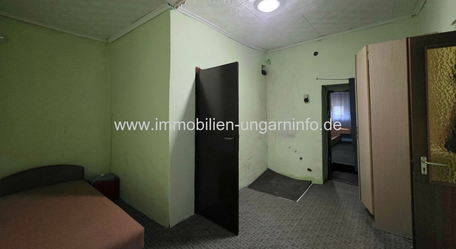 Einfamilienhaus mit großem Grundstück in Somogymeggyes zu verkaufen