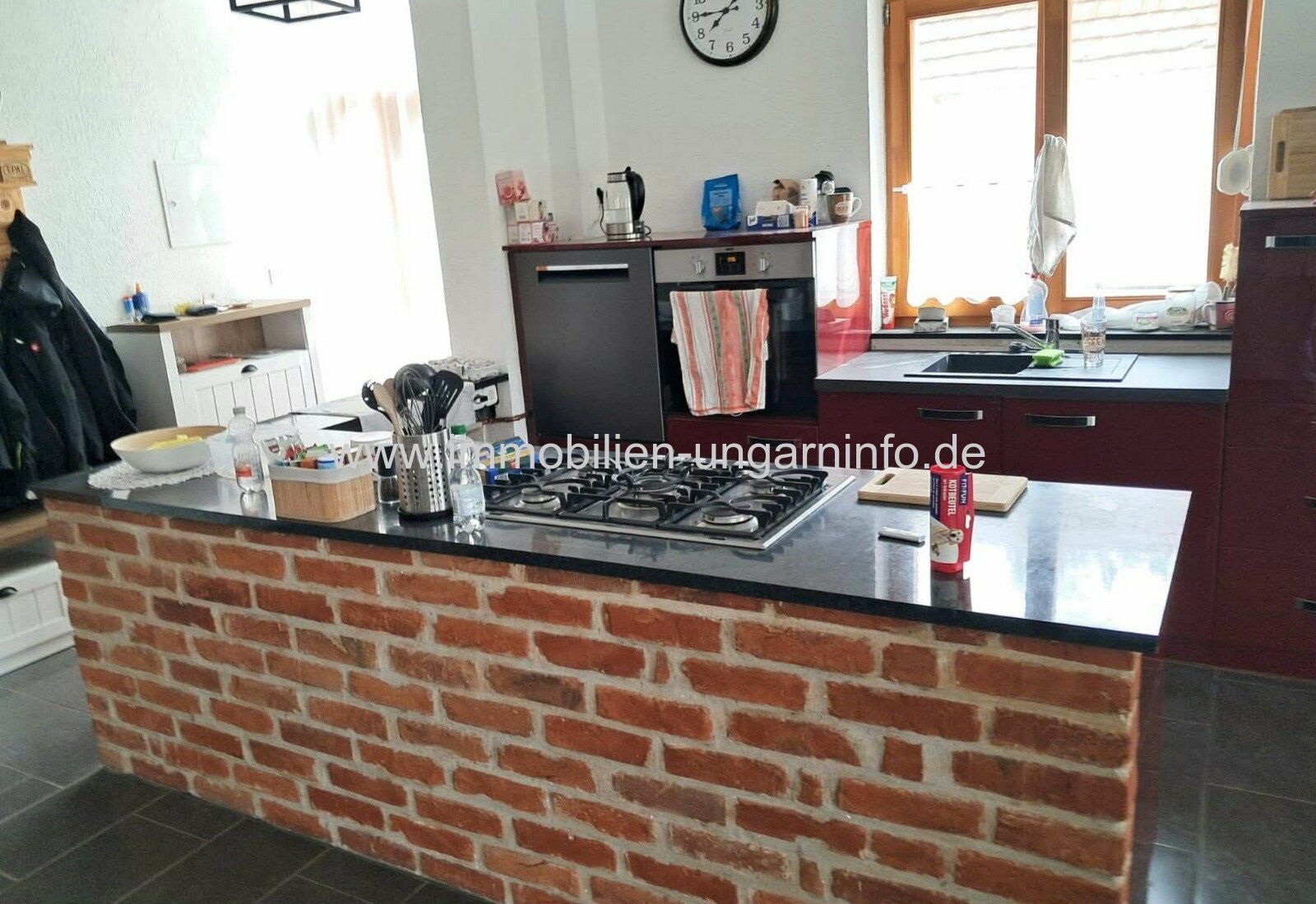 Komplett renoviertes Einfamilienhaus in Nemesvid mit ca. 9.000 m² Grundstück zu verkaufen