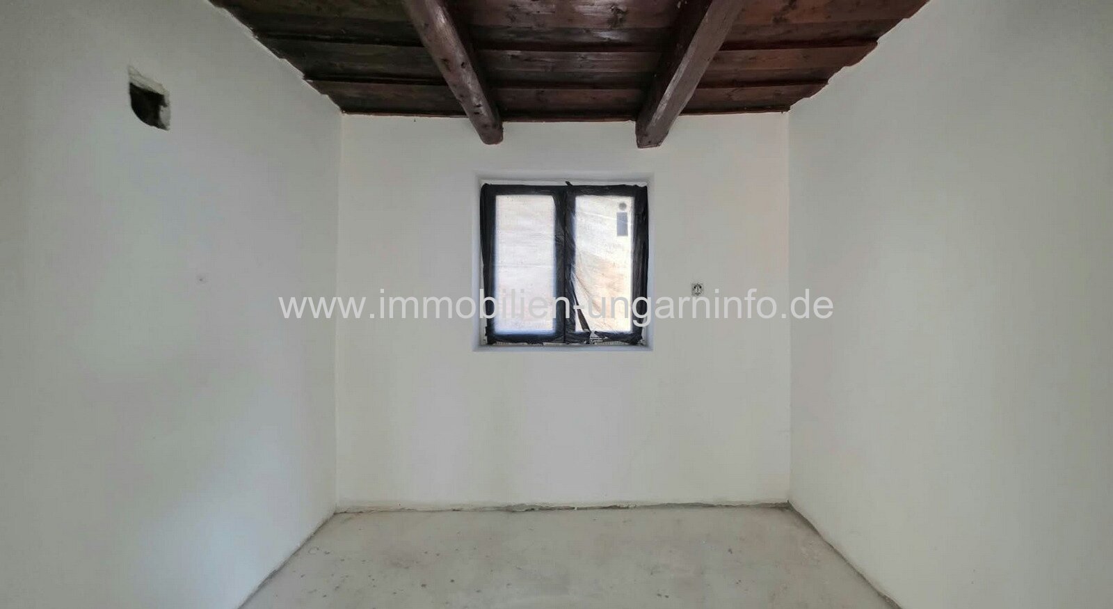 Einfamilienhaus in Tapsony, das derzeit renoviert wird, zu verkaufen