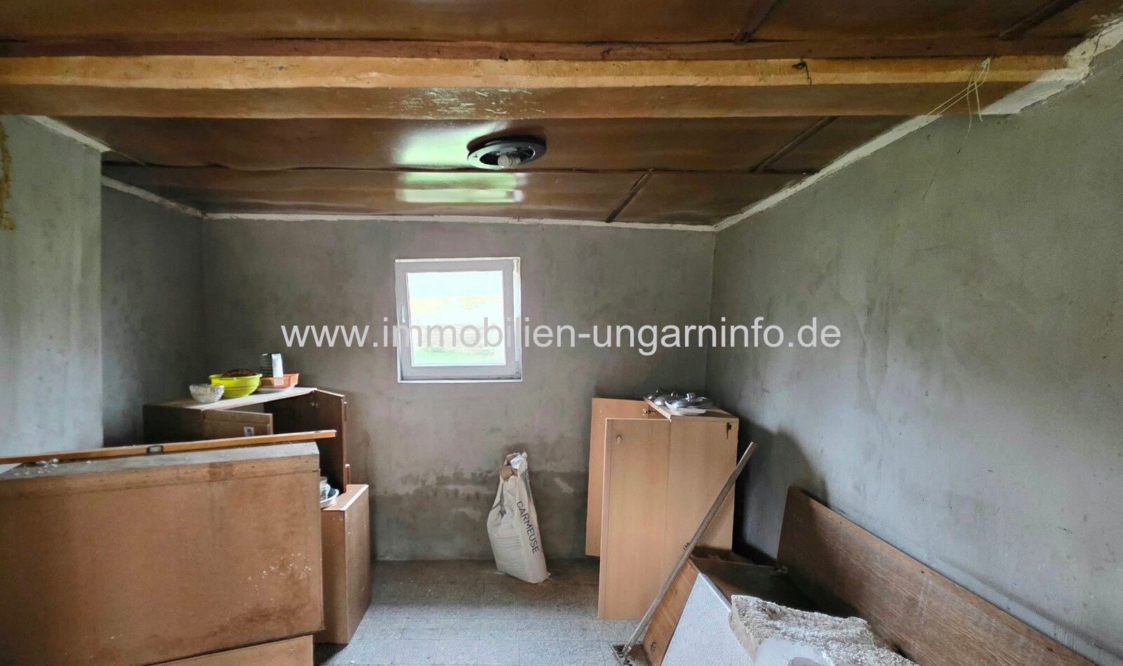 In Szenyér steht ein Einfamilienhaus in Ziegelbauweise zum Verkauf