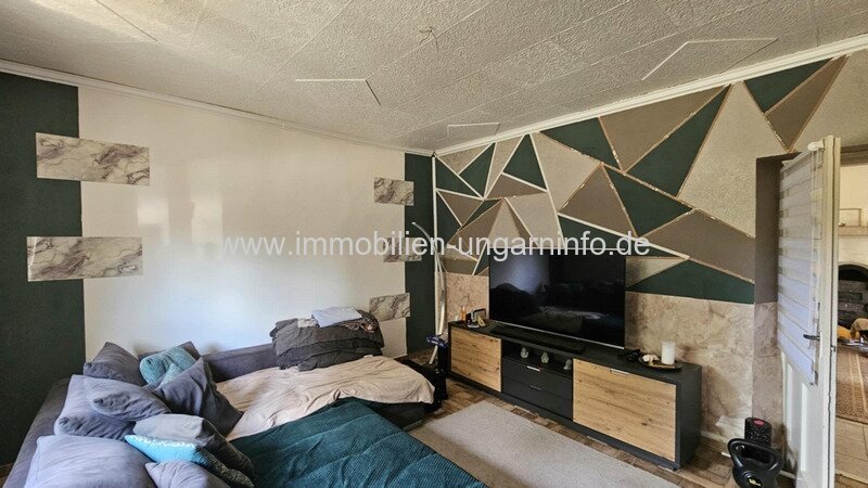 Zwei Häuser zum Preis von einem in der Nähe des Plattensees