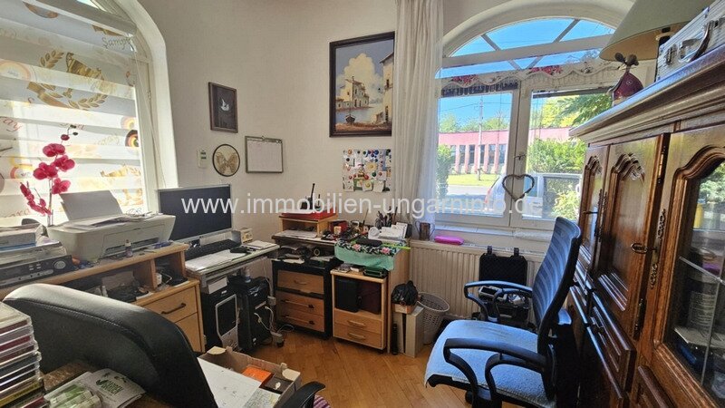 12 km südlich von Balaton 2-stöckiges Einfamilienhaus von deutschem Eigentümer zu verkaufen