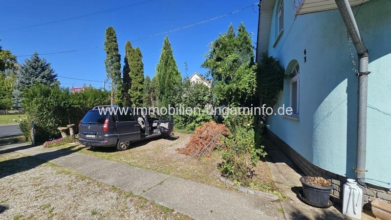 12 km südlich von Balaton 2-stöckiges Einfamilienhaus von deutschem Eigentümer zu verkaufen