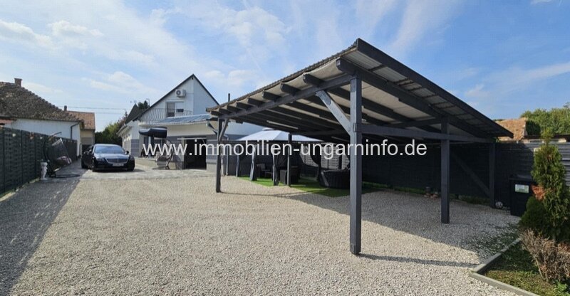 Anspruchsvolles Mehrgenerationenhaus mit Gästehaus in Marcali zu verkaufen