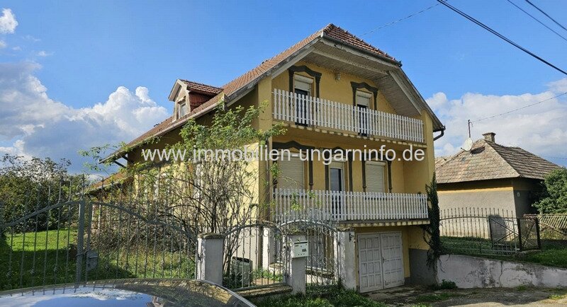 Familienhaus in einem ruhigen kleinen Dorf Umgebung des Plattensees