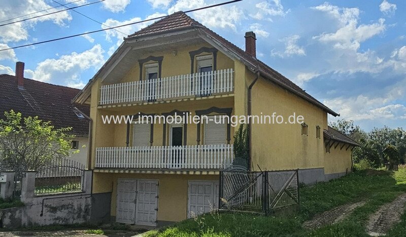 Familienhaus in einem ruhigen kleinen Dorf Umgebung des Plattensees