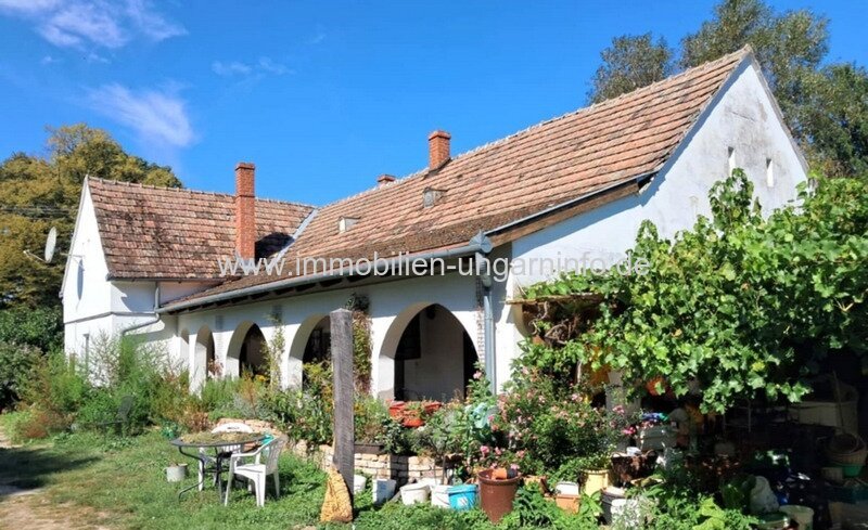 Somogy Vármegye: Zwei Immobilien mit großem Grundstück nahe dem Balaton zu verkaufen 