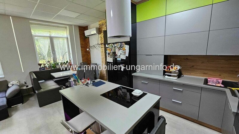 Waldhaus mit Appartements, Schwimmbad in der Nähe des Plattensees