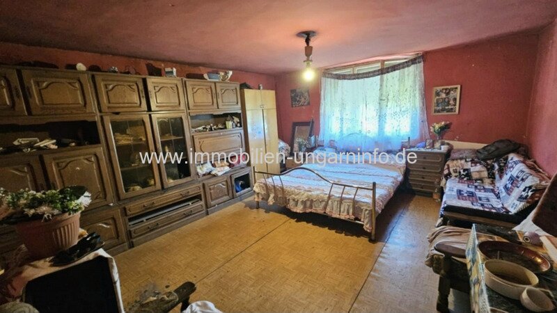 Einfamilienhaus mit Nebengebäuden im Kreis Somogy