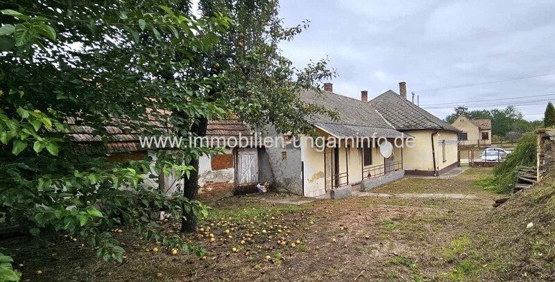 Einfamilienhaus mit großem Grundstück in der Nähe von Marcali zu verkaufen
