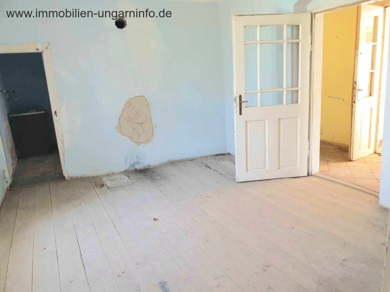 Einfamilienhaus zu verkaufen in einem kleinen Dorf 15 km vom Plattensee entfernt