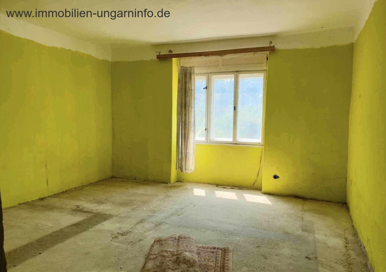 Einfamilienhaus zu verkaufen in einem kleinen Dorf 15 km vom Plattensee entfernt