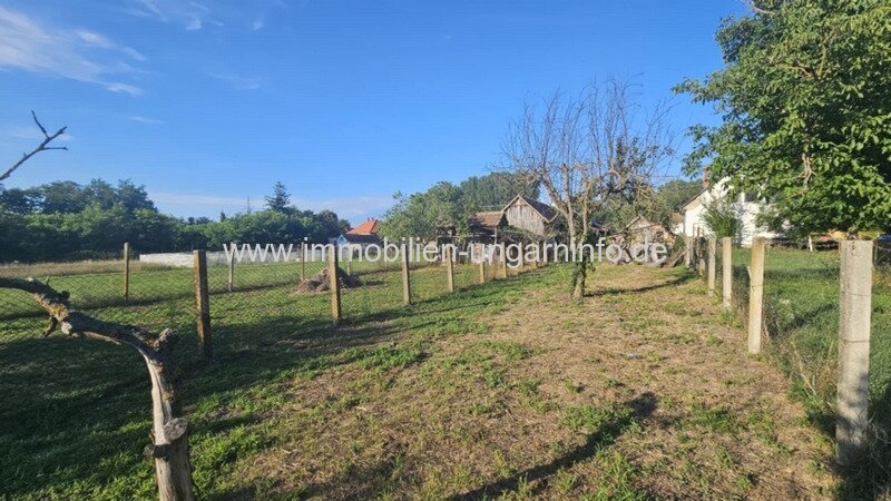 Teilweise renoviertes Einfamilienhaus in der Nähe des Plattensees