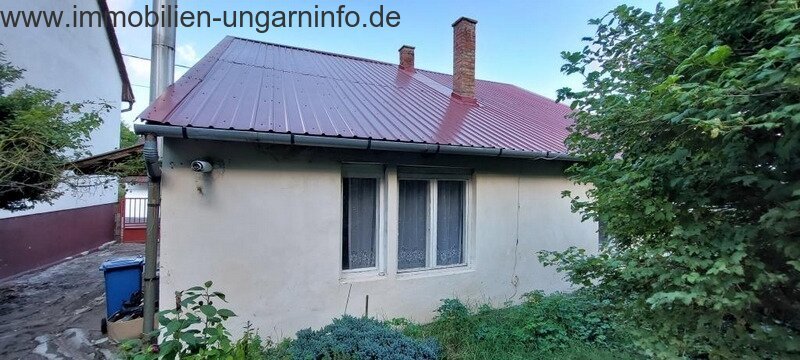 Einfamilienhaus in einer ruhigen Straße von Kaposvár zu verkaufen
