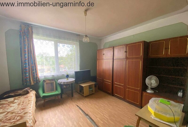 15 km vom Plattensee entfernt Einfamilienhaus mit 0,7 ha Grundstück zu verkaufen