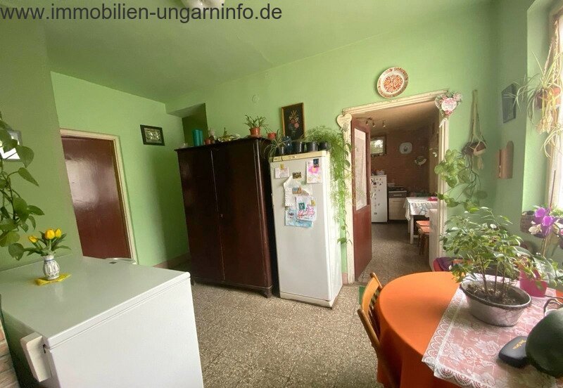 15 km vom Plattensee entfernt Einfamilienhaus mit 0,7 ha Grundstück zu verkaufen