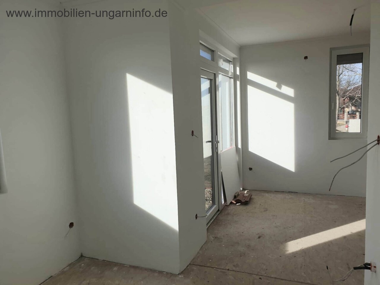 New construction of a modular house on the shore of Lake Balaton