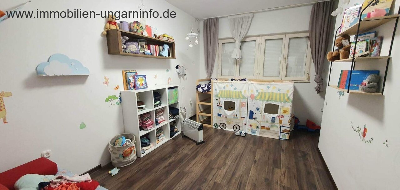 In Vonyarcvashegy, on the northern shore of Lake Balaton, 2-storey detached house for sale