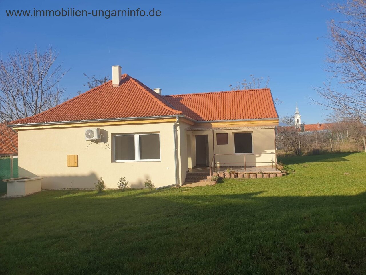 Completely renovated family house at Lake Balaton near Siófok