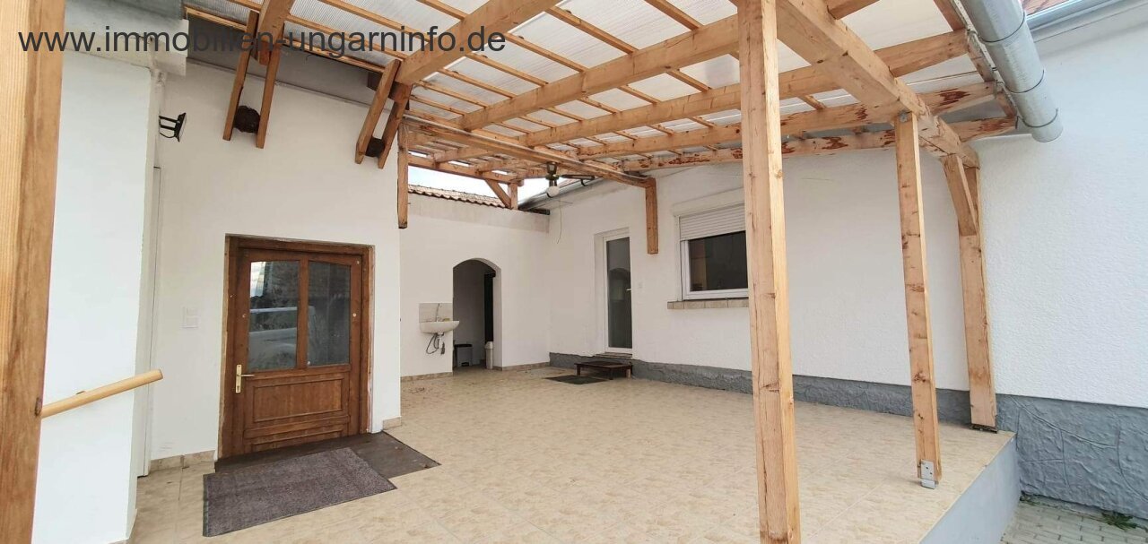 Renoviertes Einfamilienhaus 8 km südlich des Plattensees zu verkaufen