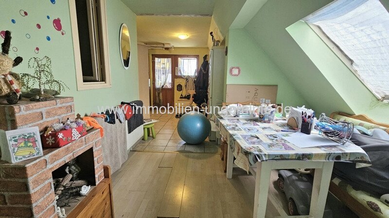 4 km vom Plattensee entfernt 2 Generationen Familienhaus mit Pool zu verkaufen