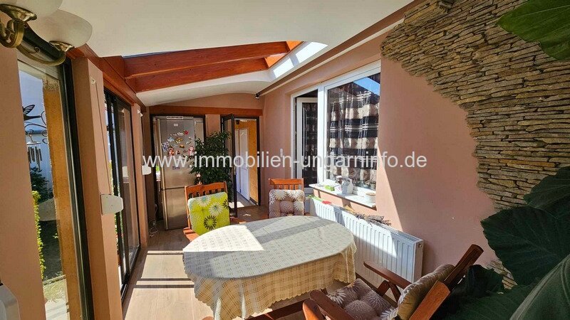 Neuwertiges massive Einfamilienhaus, 12 km vom Plattensee entfernt in Marcali