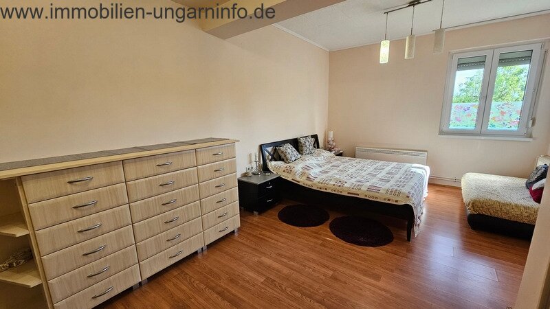 Exklusives Familienhaus mit Apartment in der Nähe des Plattensees