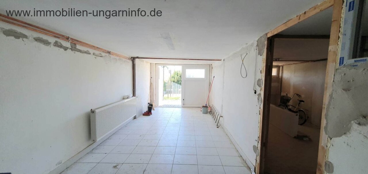 3-storey house for sale on the northern shore of Lake Balaton